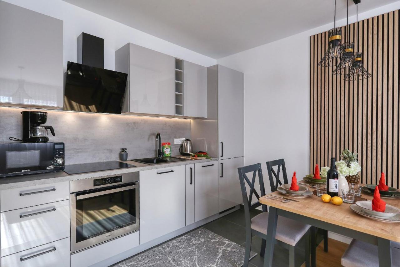 Apartments Perla With Free Parking Zadar Exterior photo