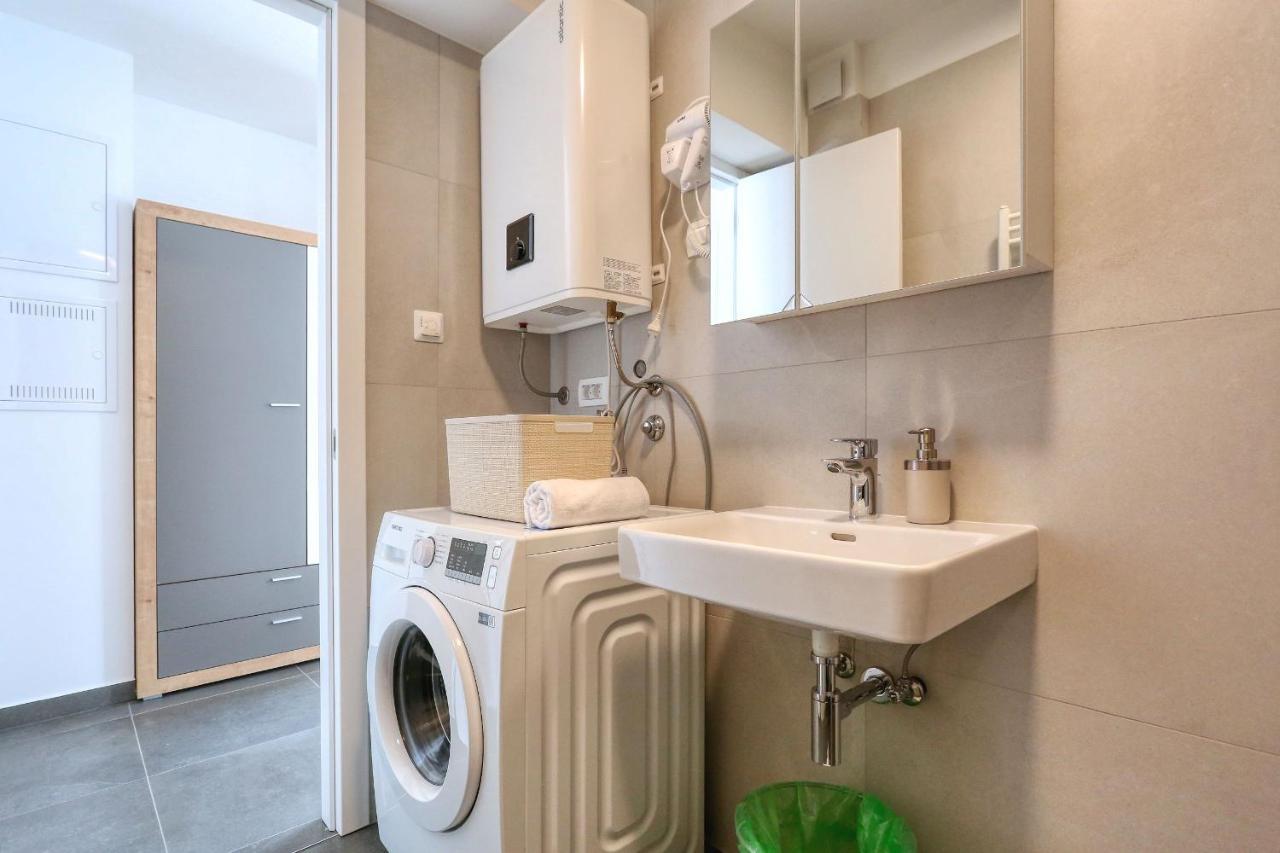 Apartments Perla With Free Parking Zadar Exterior photo
