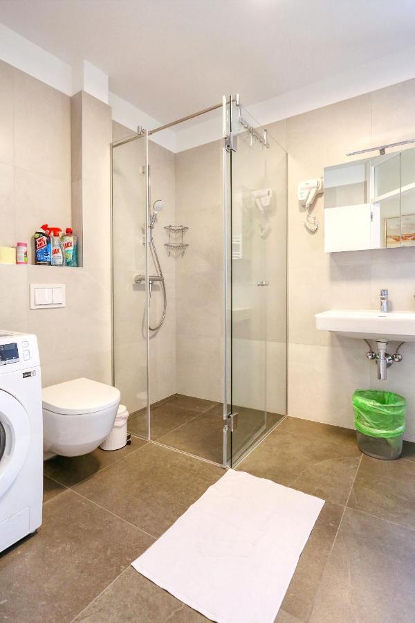 Apartments Perla With Free Parking Zadar Exterior photo